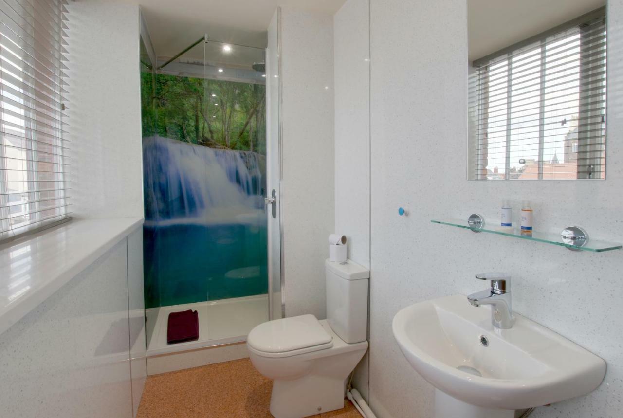 Silver Street Suites Whitby Luaran gambar